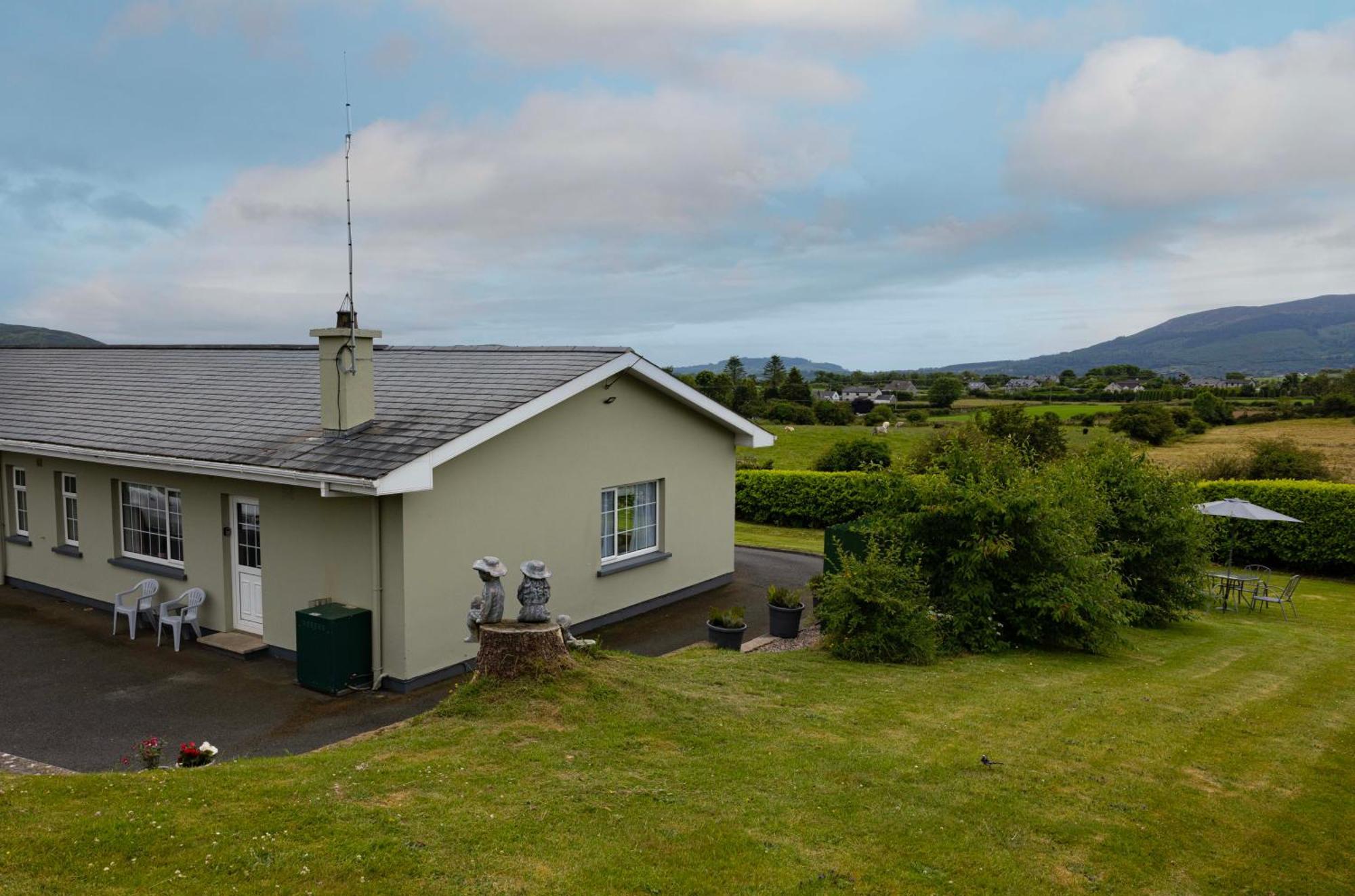 Mountain Nest At The Foot Of Slieve Gullion Apartment Cloghoge Exterior photo