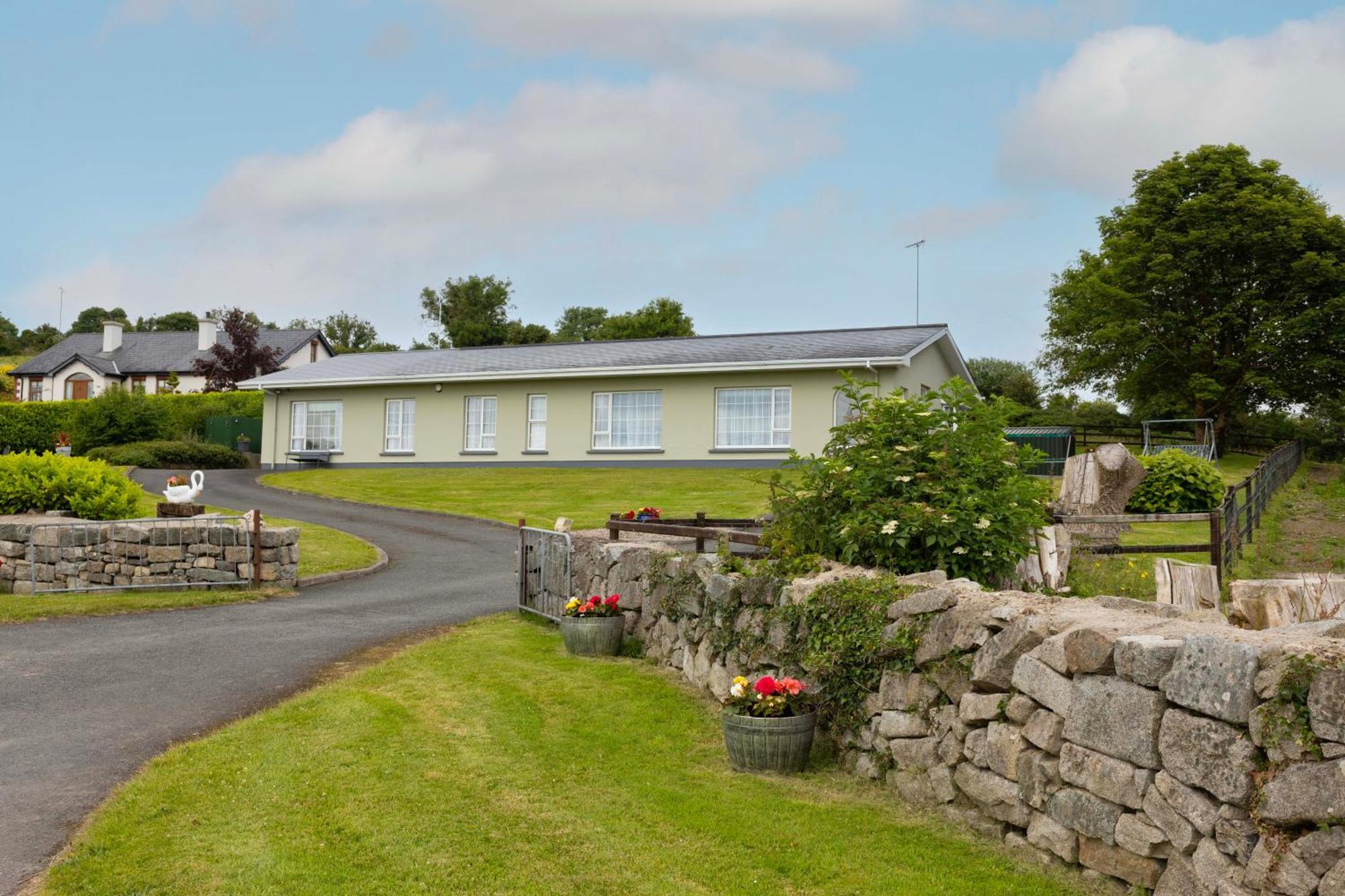 Mountain Nest At The Foot Of Slieve Gullion Apartment Cloghoge Exterior photo